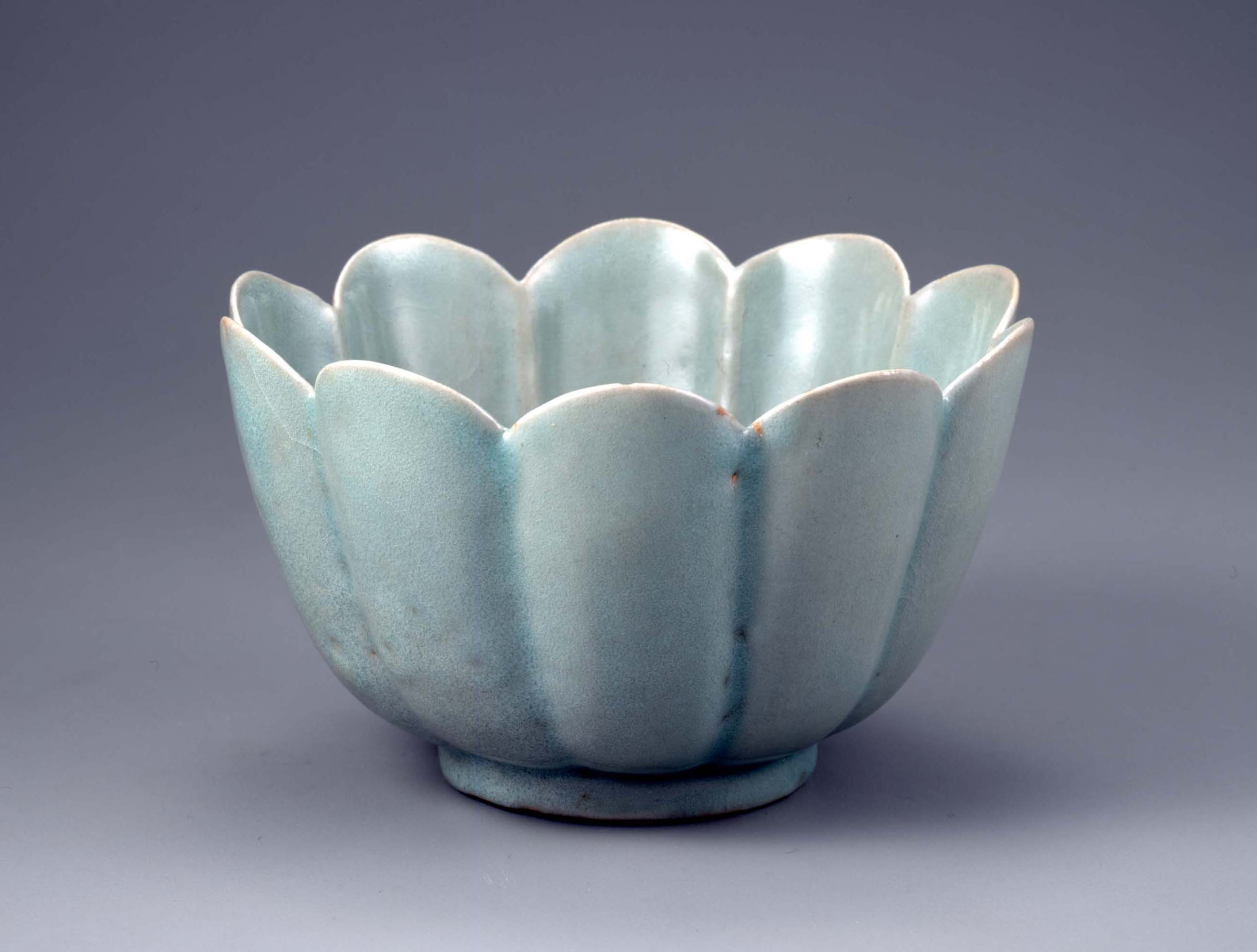 青白磁瓜形水注｜展示中の日本・東洋のやきもの｜コレクション｜岡田美術館