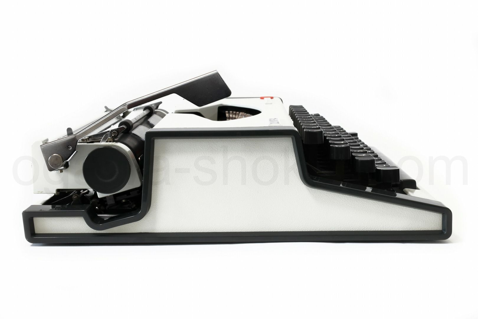 OLYMPIA Traveller de luxe 中古タイプライター｜タイプライター専門店