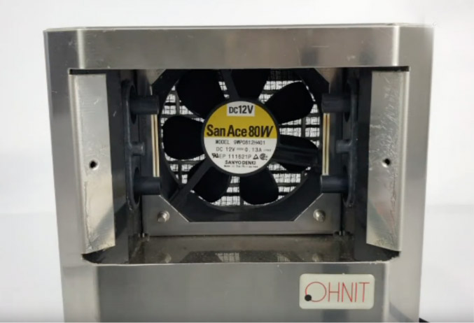 業務用低濃度オゾン除菌脱臭機 エアエッセンス | ホテル・福祉施設