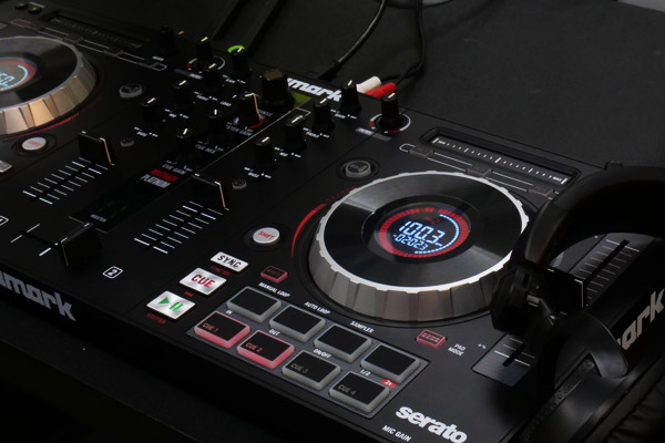 Numarkのあの大人気DJコントローラーシリーズから新たな「Mixtrack