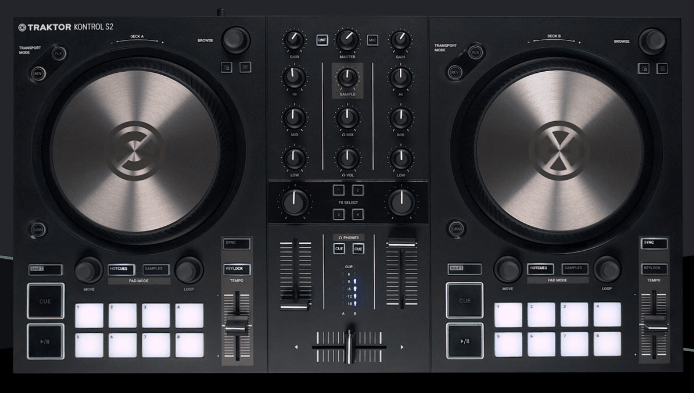 即納可能！】NATIVE INSTRUMENTS - TRAKTOR KONTROL S2MK3