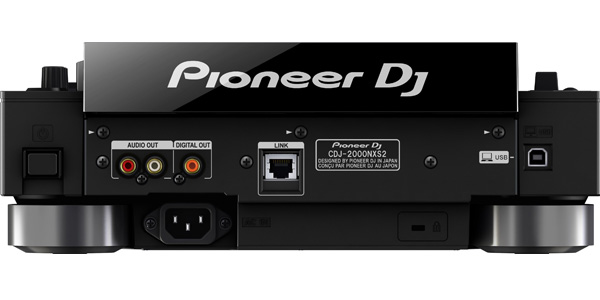新たな世界標準となるマルチプレーヤーPioneer DJのCDJ-2000NXS2