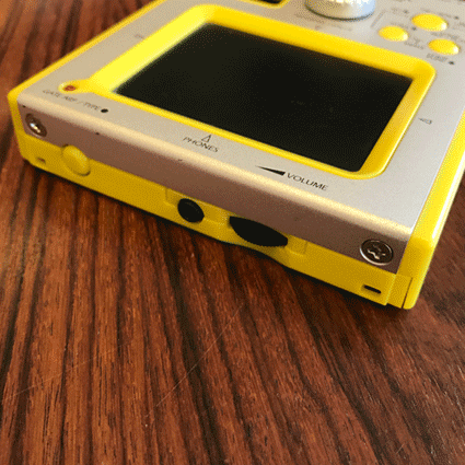 中古のKORGのシンセサイザー、KAOSSILATORのご紹介です。