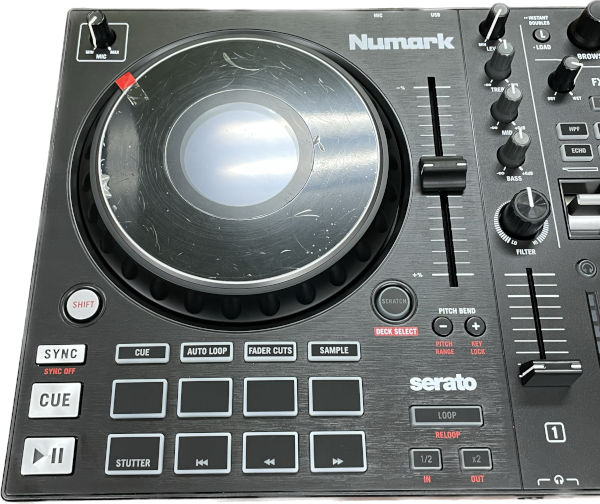 中古品のNumark PCDJコントローラーMIXTRACK PLATINUM FXのご紹介です！