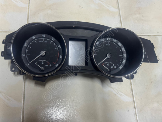 3td920811a Skoda Super B Analog Benzinli Gösterge (18.639 Km