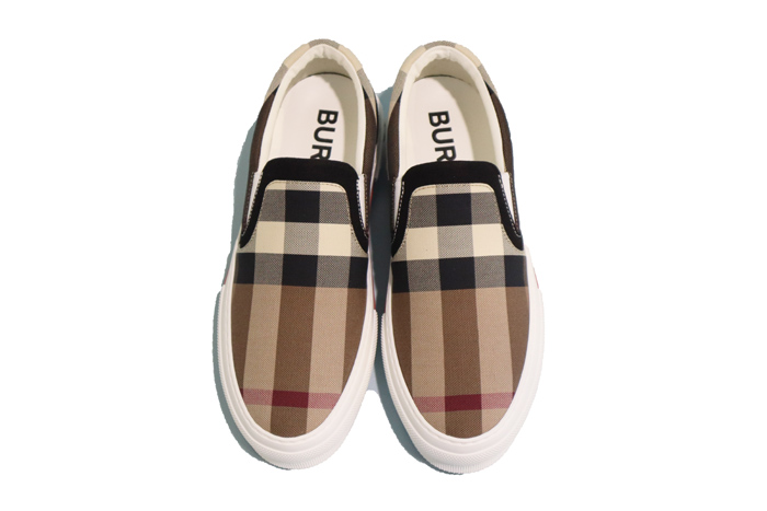 バーバリー スリッポン スニーカー | アウトレットジャパン福岡