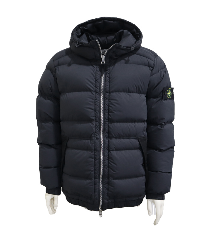 ストーンアイランド ダウンジャケット 軽量ナイロン素材