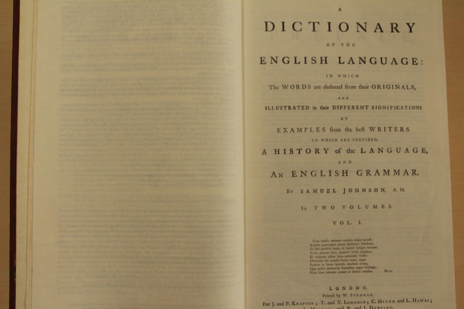 ジョンソン博士の英語辞書 [1755年版レプリカ]が寄贈されました