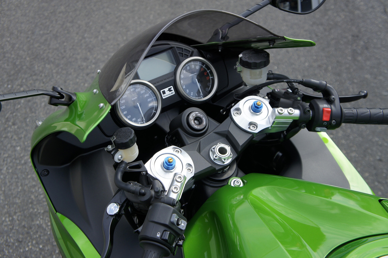 スポーツライディングハンドルキット ZX-14R | System Administration