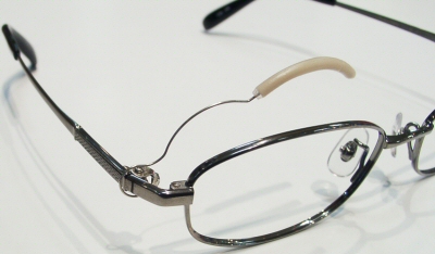 眼瞼下垂矯正用 クラッチグラス | オプティックレインボー東京西荻窪の