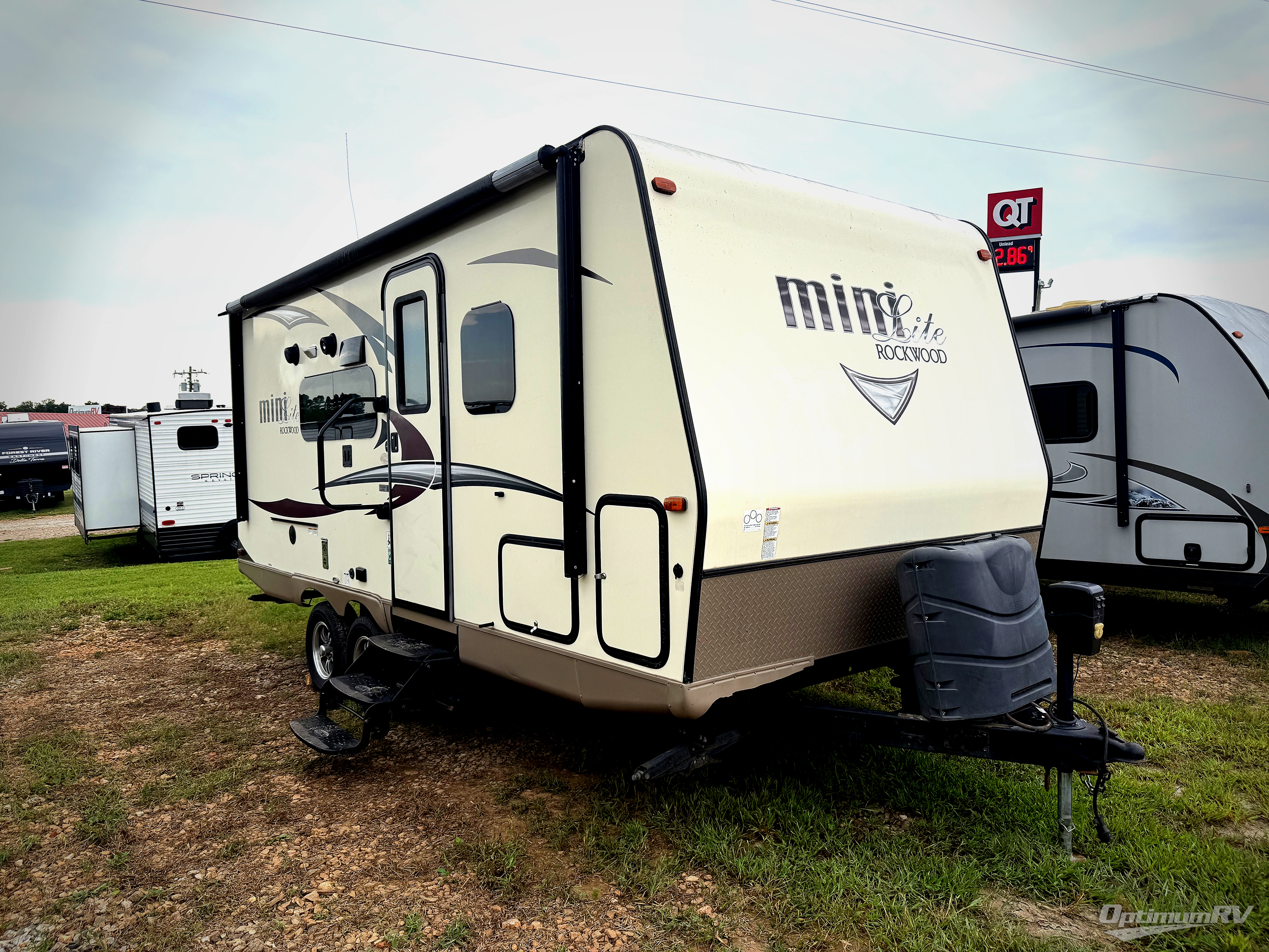 Used 2017 Forest River Rockwood Mini Lite 2104S Travel Trailer at