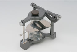 ハンディ咬合器IIM型 − 製品情報｜OralStudio オーラルスタジオ