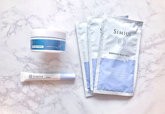 シミウス「薬用ホワイトニングリフトケアジェル」の口コミや効果は