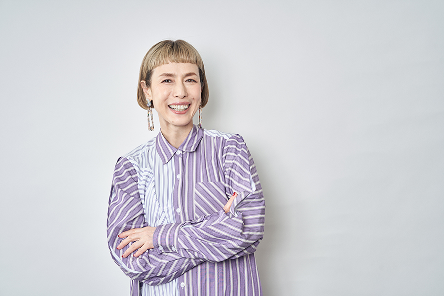 久本雅美が語る、等身大の64歳「原点は何と言っても舞台」 | Lmaga.jp