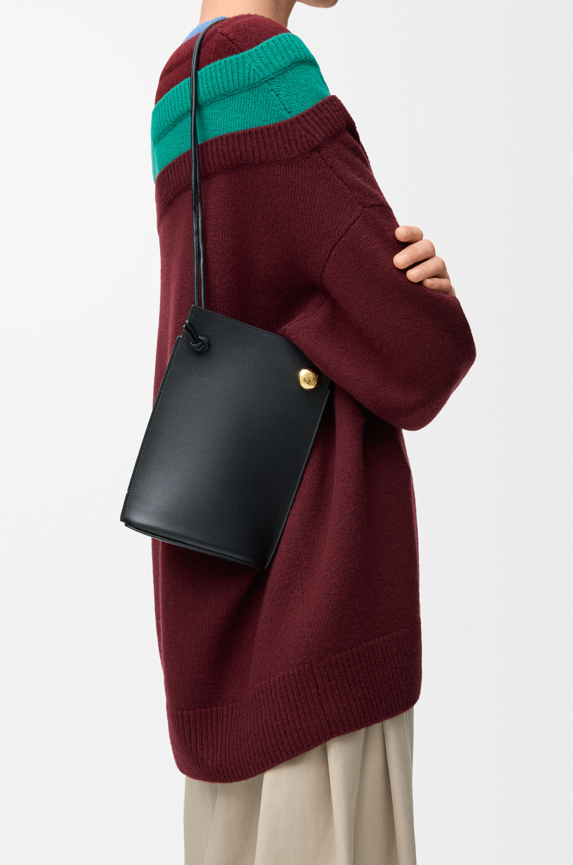 ペブル ダイス ポケット（クラシックカーフ） ブラック - LOEWE Japan