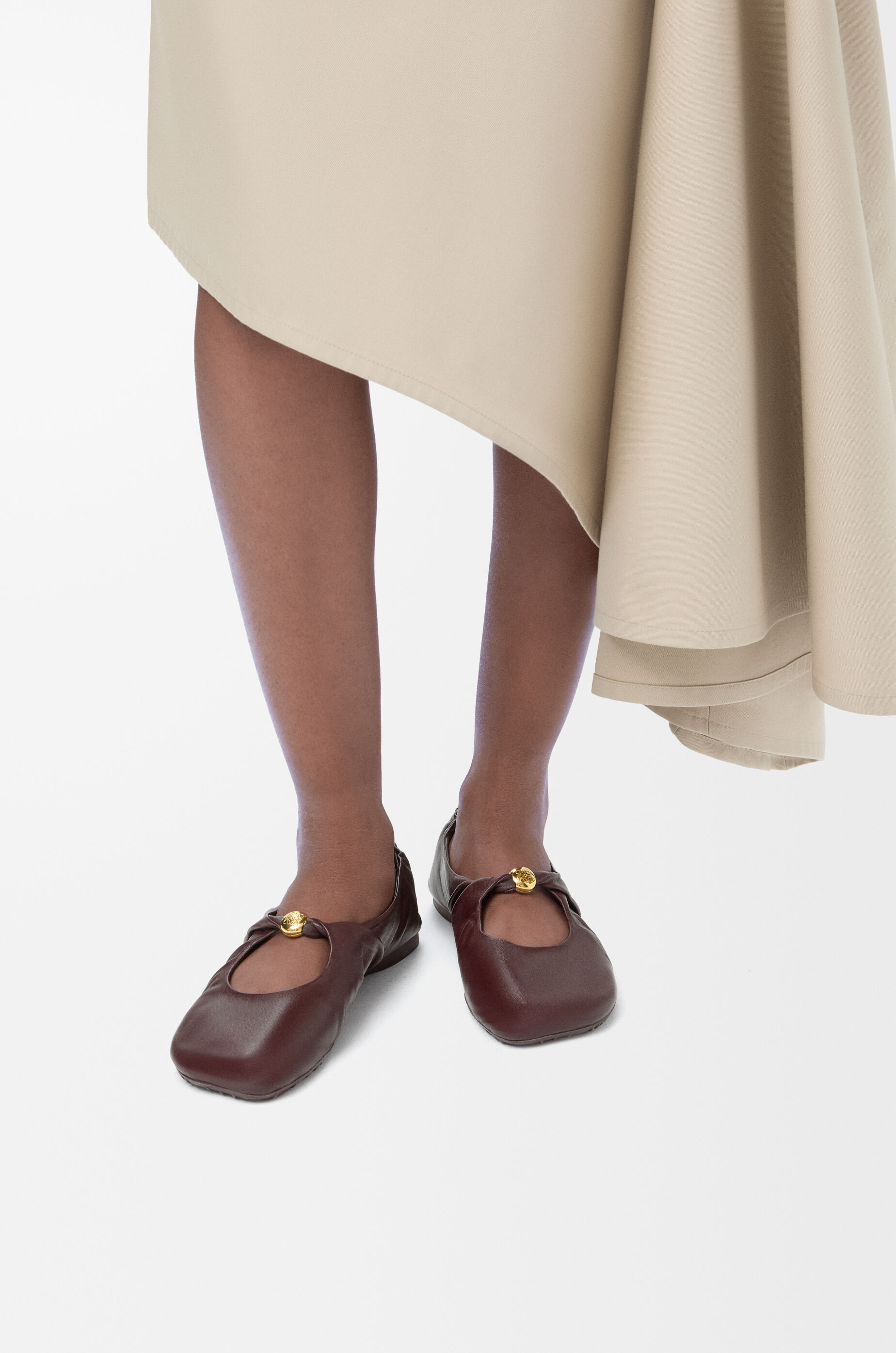 ペブル ソフト バレリーナ（ナパラム） レッド - LOEWE Japan official