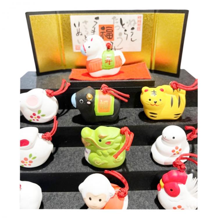 錦彩 招福 寿々 十二支 飾り 土鈴 93: ホーム＆キッチン | ロフト