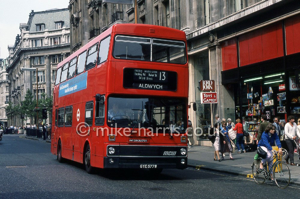 絵画 London Bus 13 Aldwych on Baker Street 絵画 London Bus 13