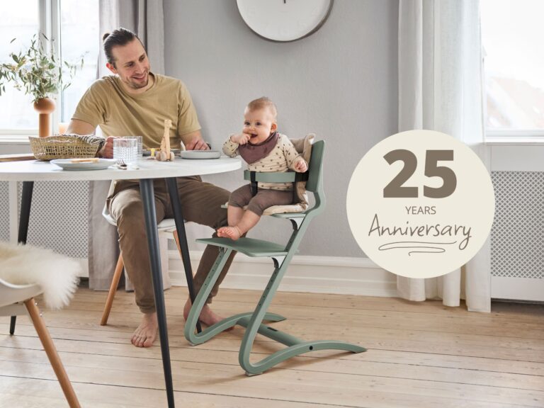 Leander 25周年記念 人気のハイチェアに新色「セージグリーン」新登場