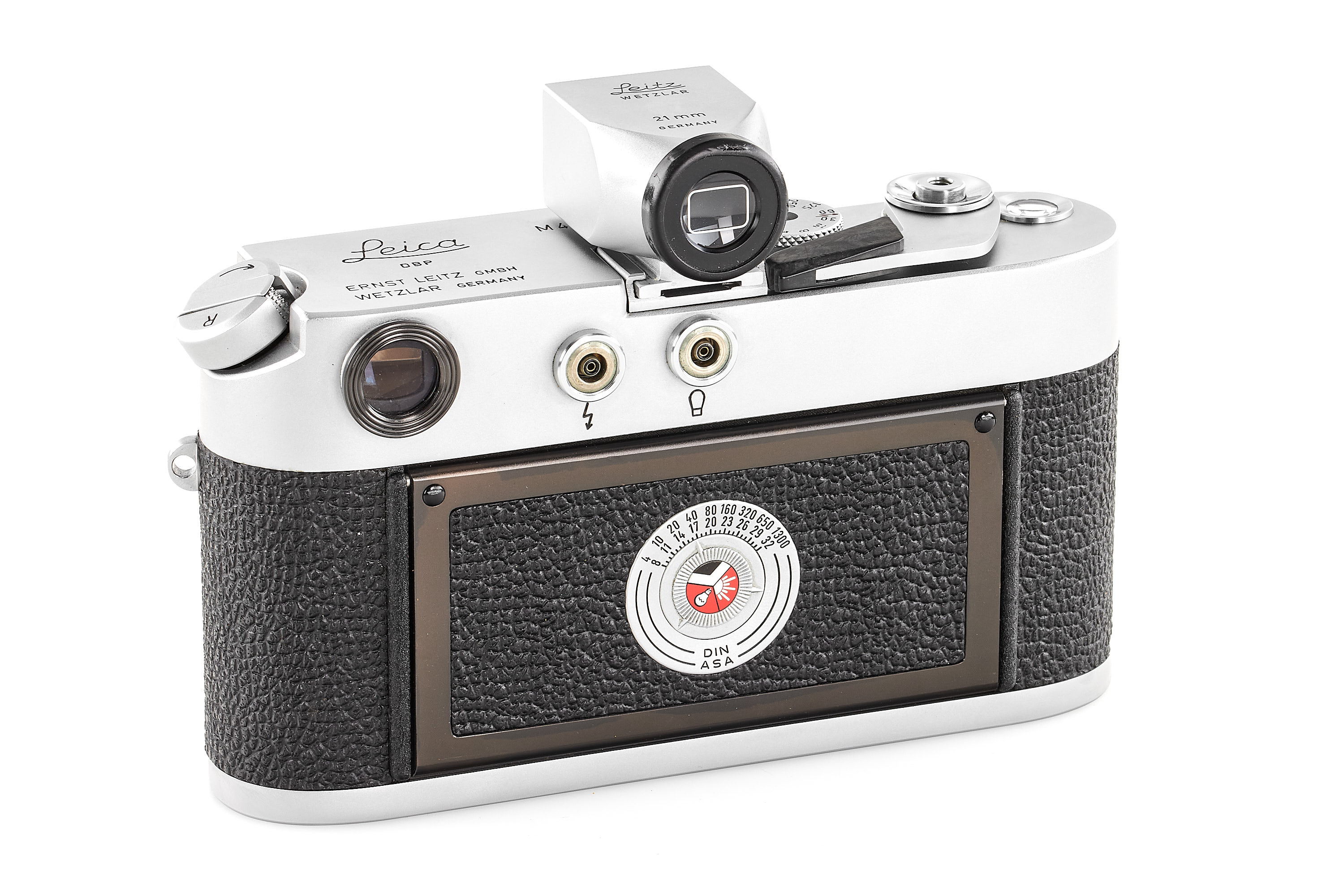 Leica M4 chrome with Super-Angulon 3.4/21mm | A01280