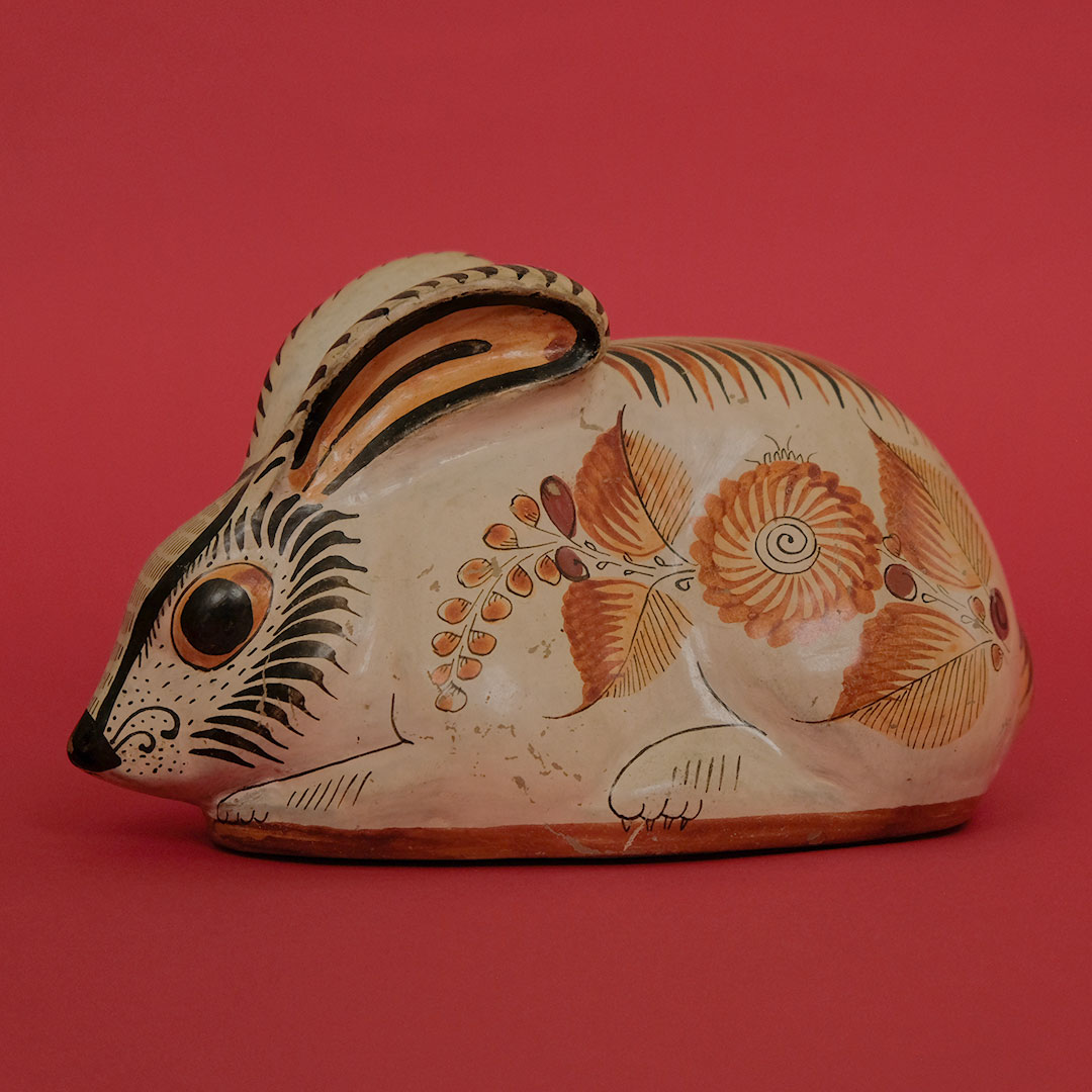 白ウサギ（トナラ焼置物）- LABRAVA [メキシコ 民芸 フォークアート 雑貨]