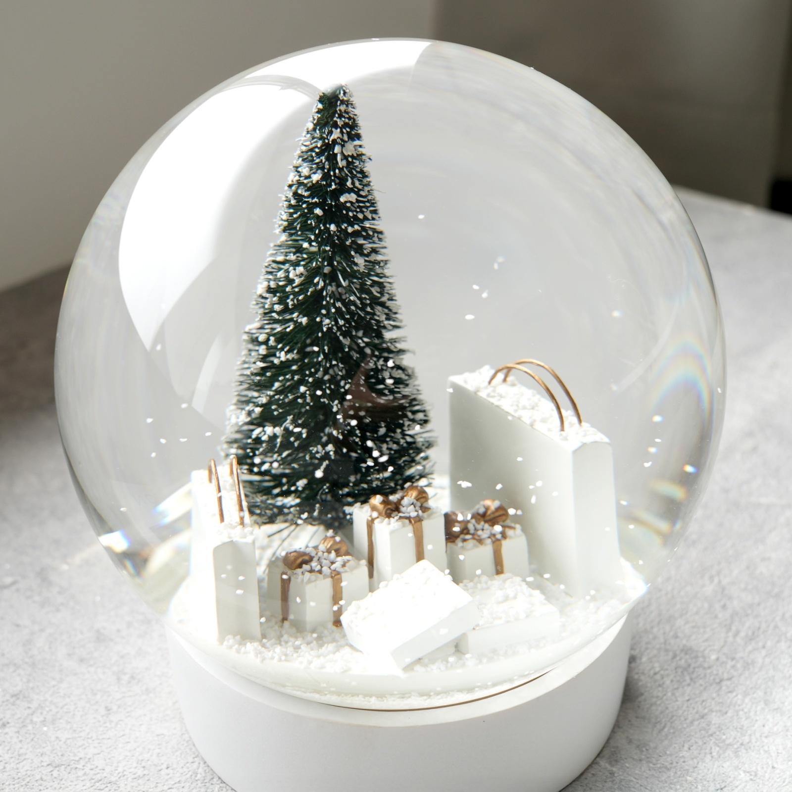 HM 】ツリー＆ギフト スノードーム ZODAX LA H16cm シンプルでおしゃれ