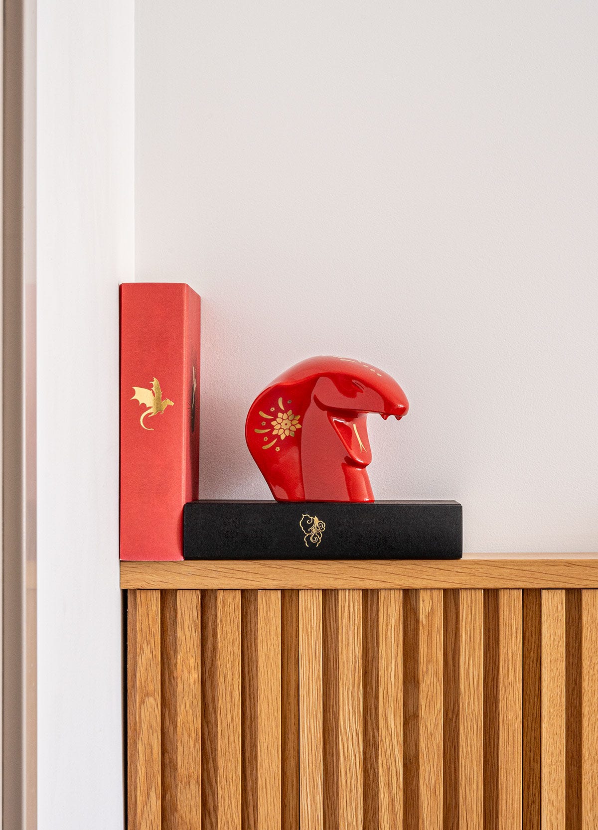 ✨Juny✨リヤドロ✨陶器製✨素敵な品です✨新年ご送付です 新作