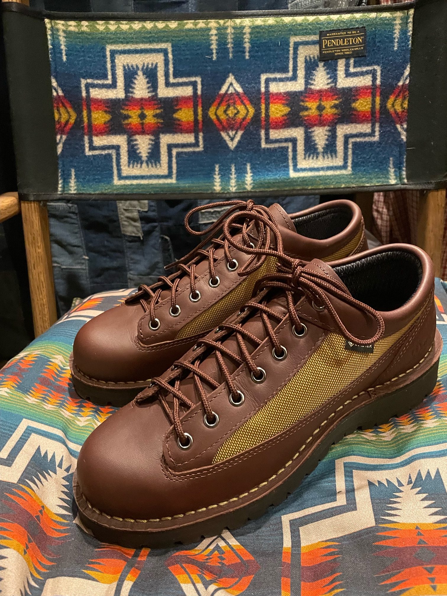 DANNER-DANNER FIELD LOW-LEATHER-D.BROWN/BEIGE - Little Island