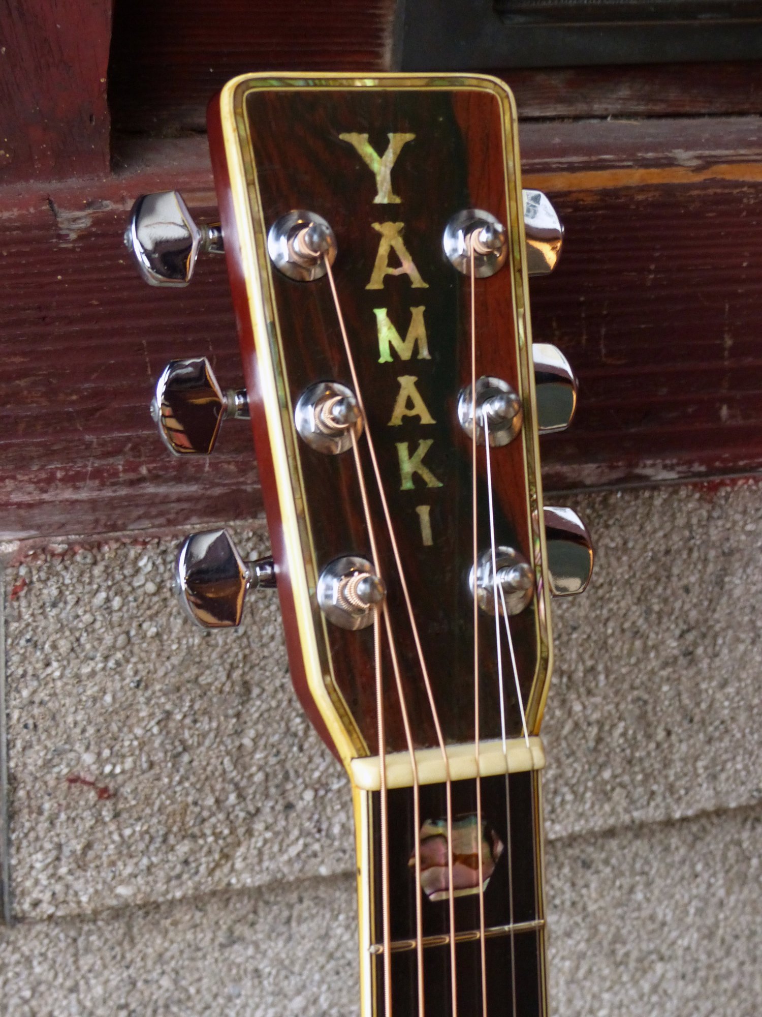 YAMAKI '70s 1100 – 京町家のギターショップ ライトニン