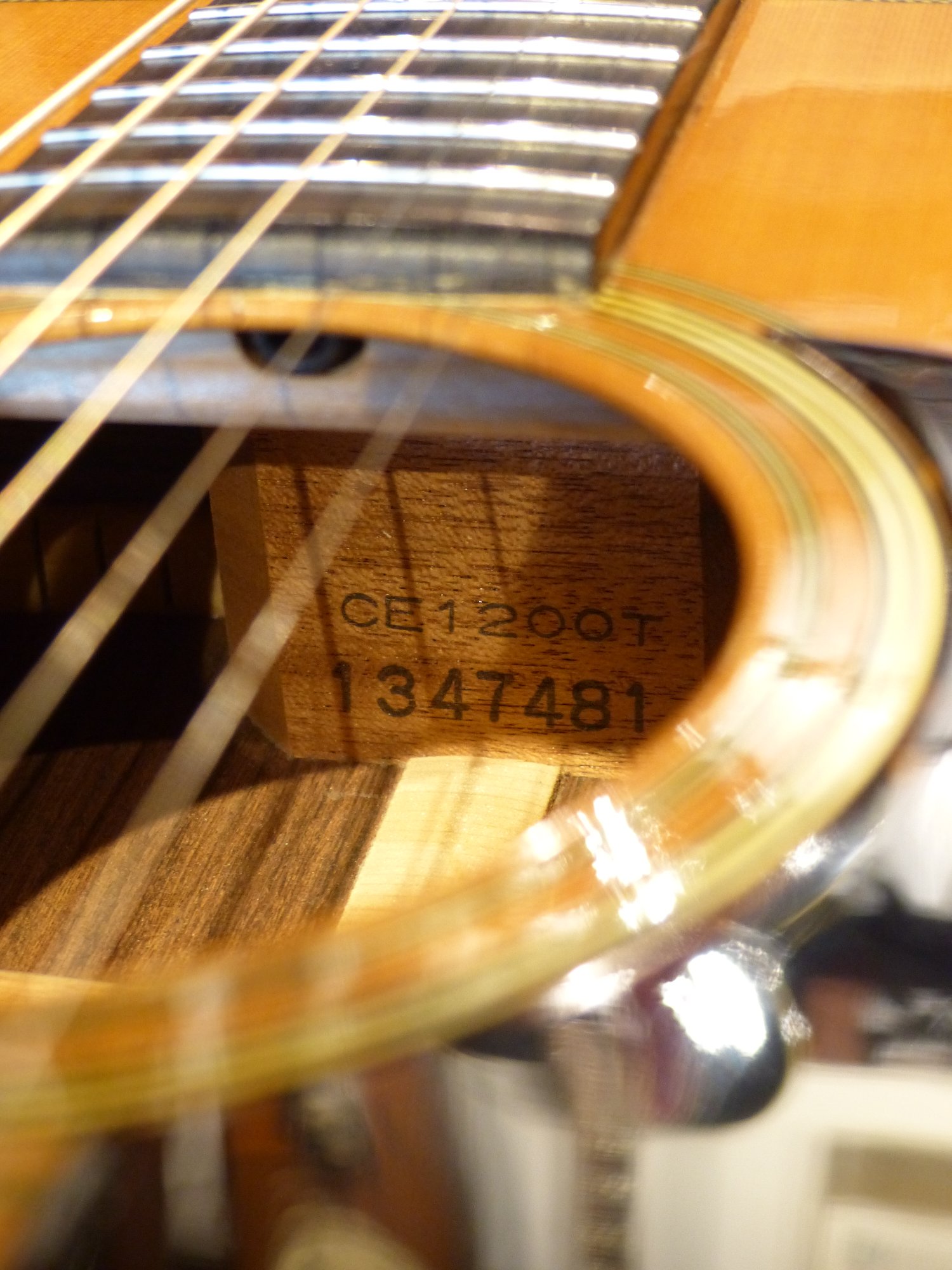 Cat's Eyes '81 CE-1200T – 京町家のギターショップ ライトニン