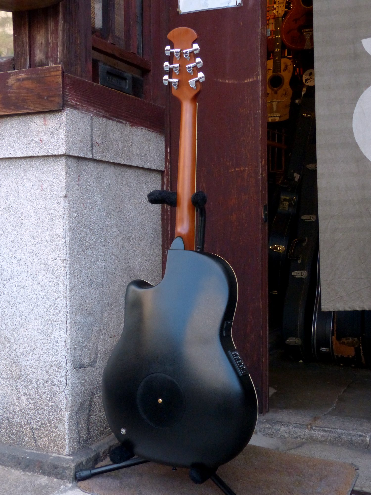 Applause by Ovation AEN 148 – 京町家のギターショップ ライトニン