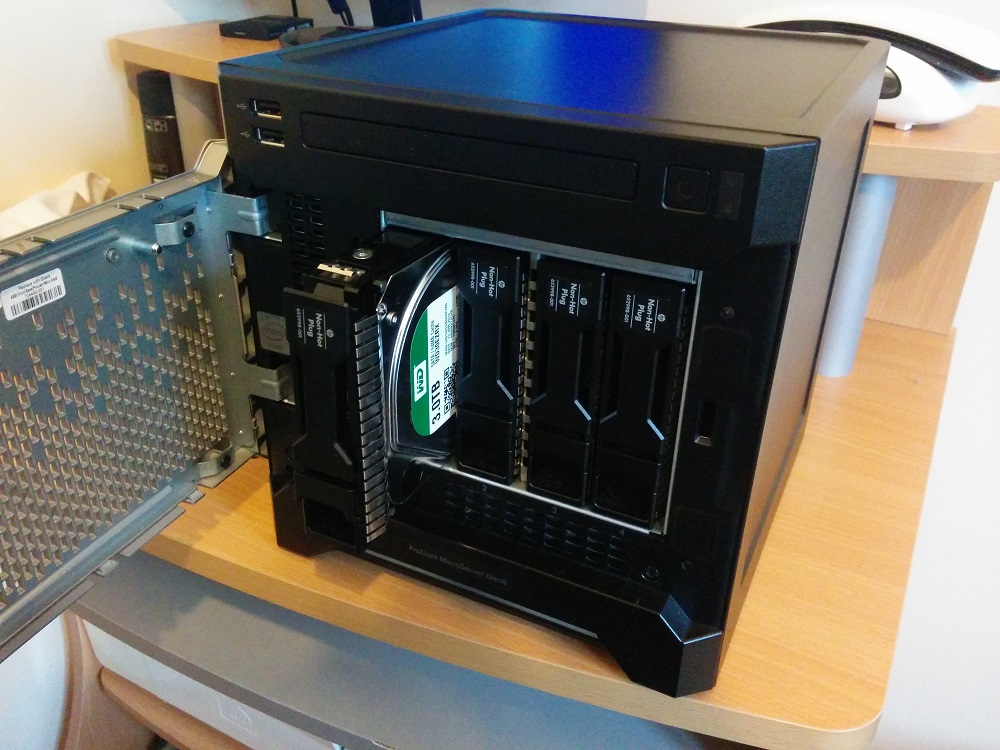 Setting up a Linux home server: Using the HP ProLiant MicroServer