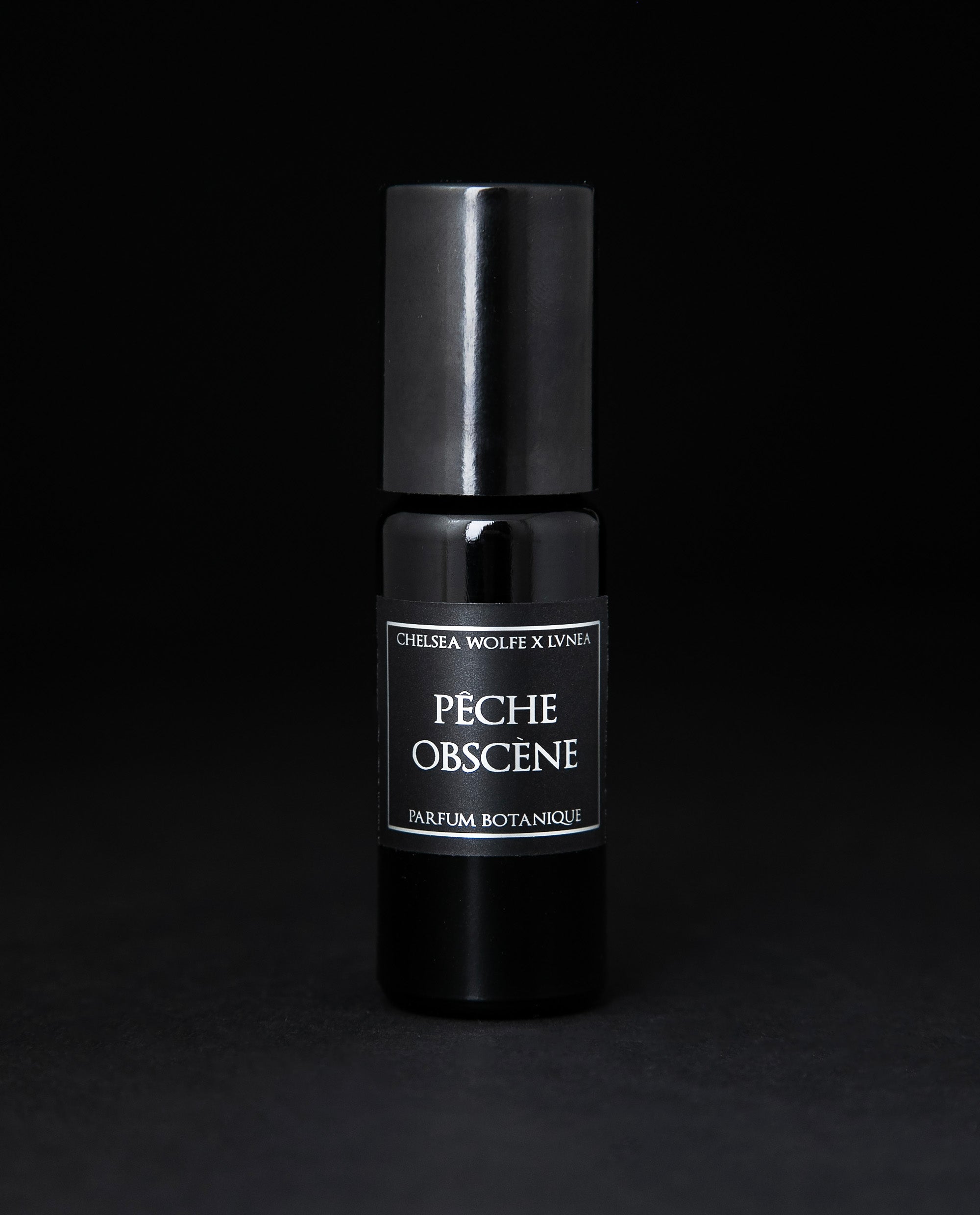 PÊCHE OBSCÈNE · Chelsea Wolfe x LVNEA | Perfume Oil - peach