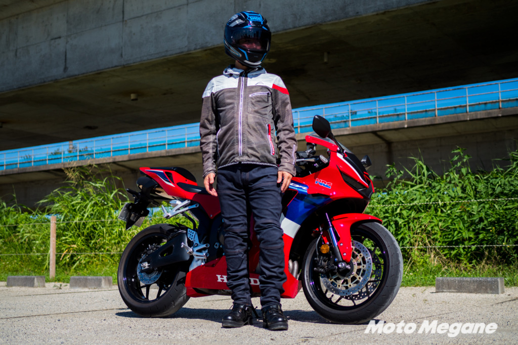 革なのに、丸洗い可能・メンテ必要なし・見た目ジーンズ！クシタニから