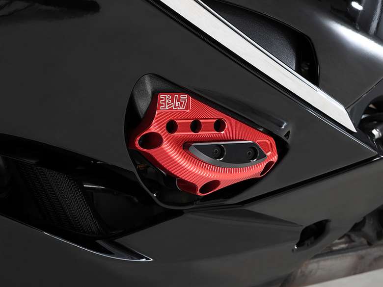 ヨシムラからハヤブサ(21)専用設計、 ジェネレーターカバーが登場