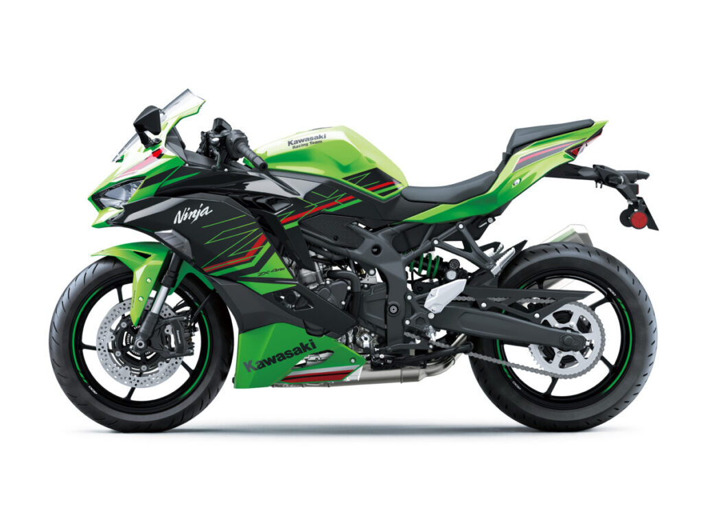 スーパースポーツの最高級 カワサキNinja ZX-4R SE/4RR KRT EDITIONを