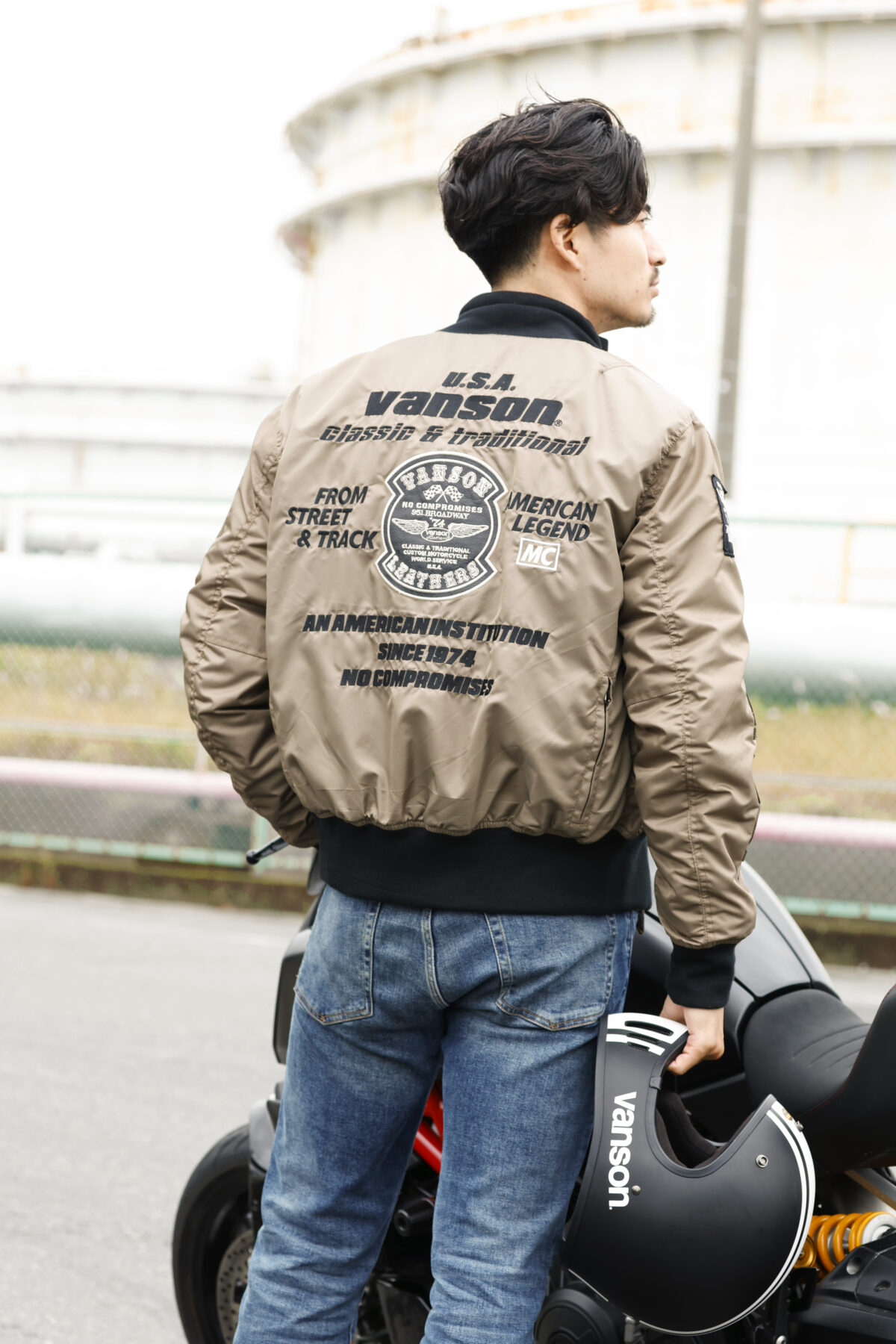 大人のバイク乗りを魅了！ ディテールに拘るVANSONの新作ジャケットが