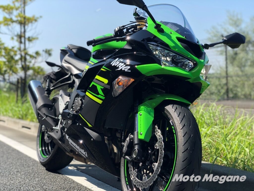 顔が似てるカワサキ『ZXシリーズ』 何を選ぶ?? | 【モトメガネ】バイク