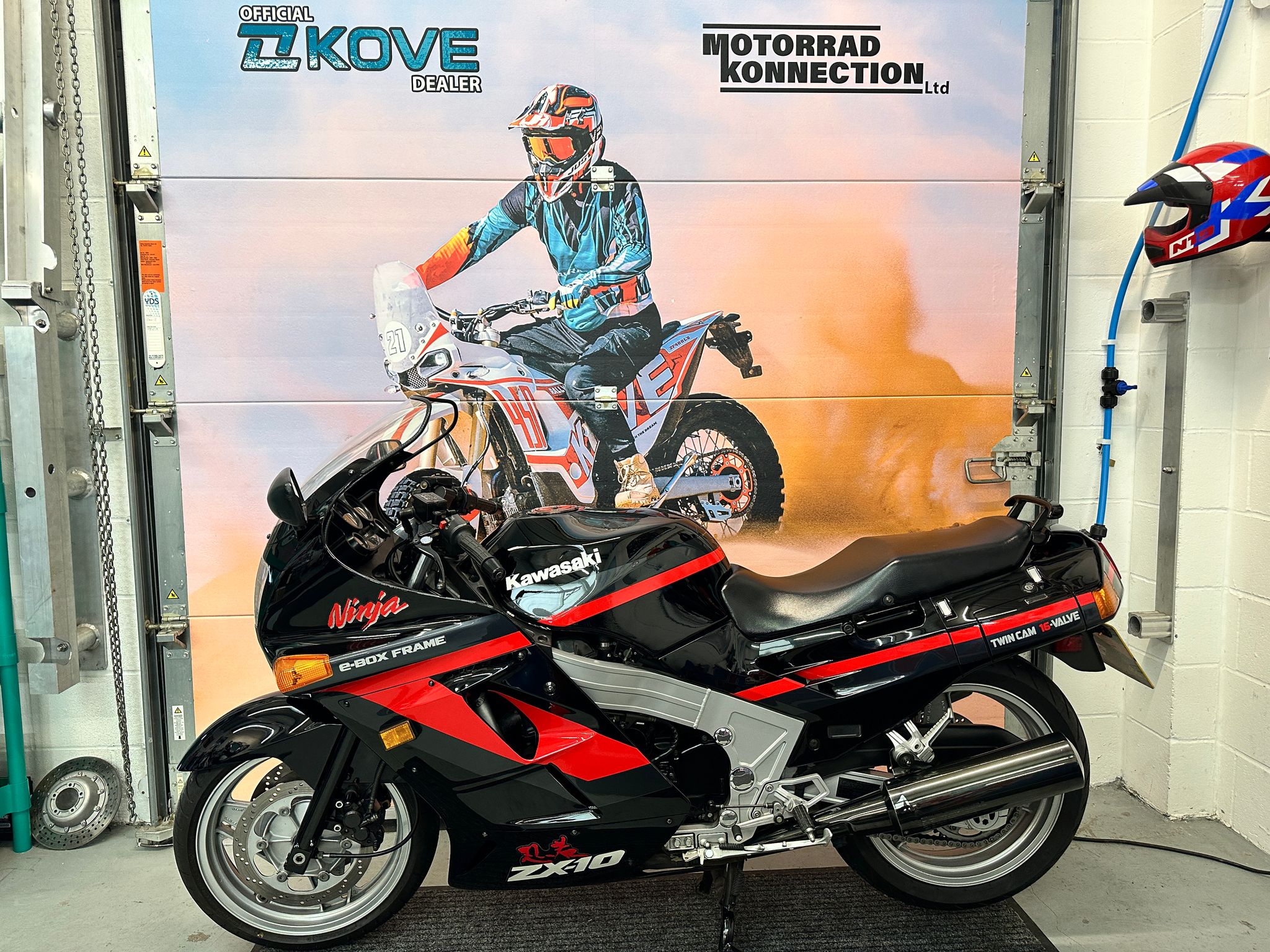 Ninja ZX-10R (998cc) 1995 – Motorrad Konnection Ltd
