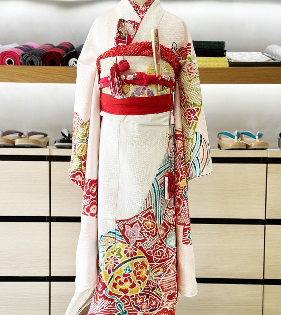 七五三 正絹絞り四つ身着物 絞り 刺繍 長襦袢セット 7歳用 七五三着物