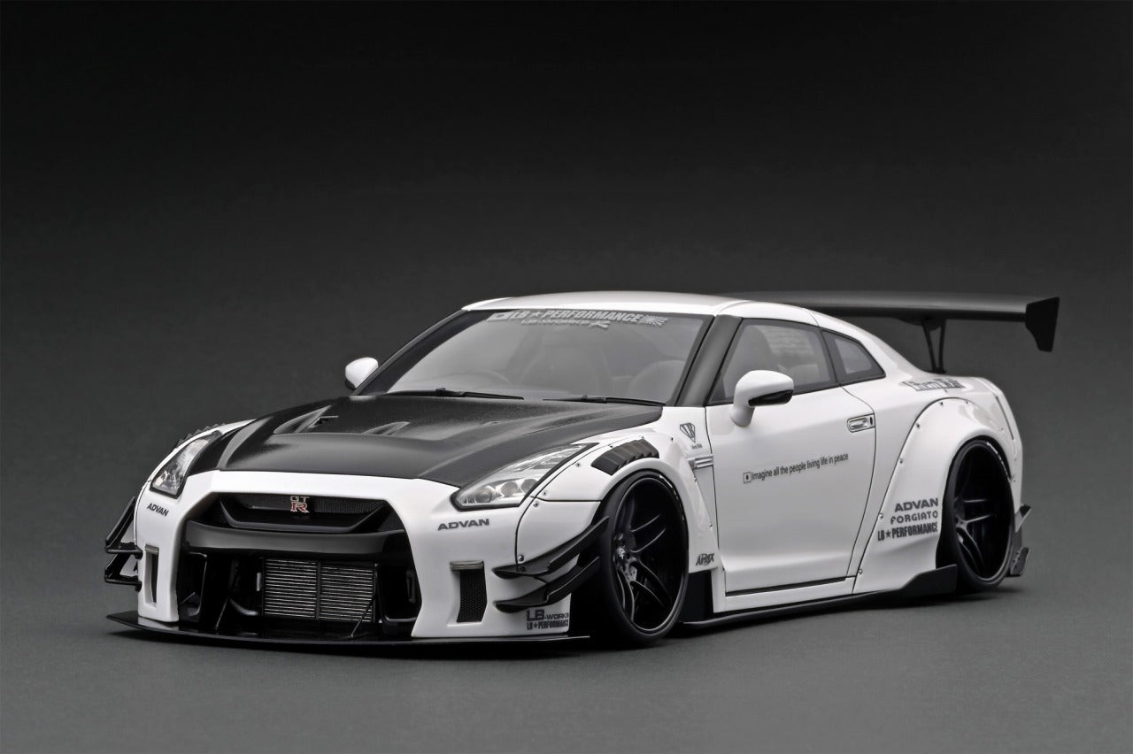 Ignition Model 1:18 Nissan Skyline GT-R R35 Type 2 Liberty Walk in