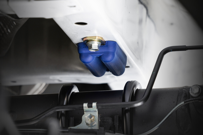 バンプストッパーPRO ［リア］ SBB03DH - Genb（玄武）ハイエース用