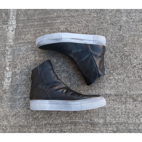 25SS-Exclusive-BackZipSneaker-