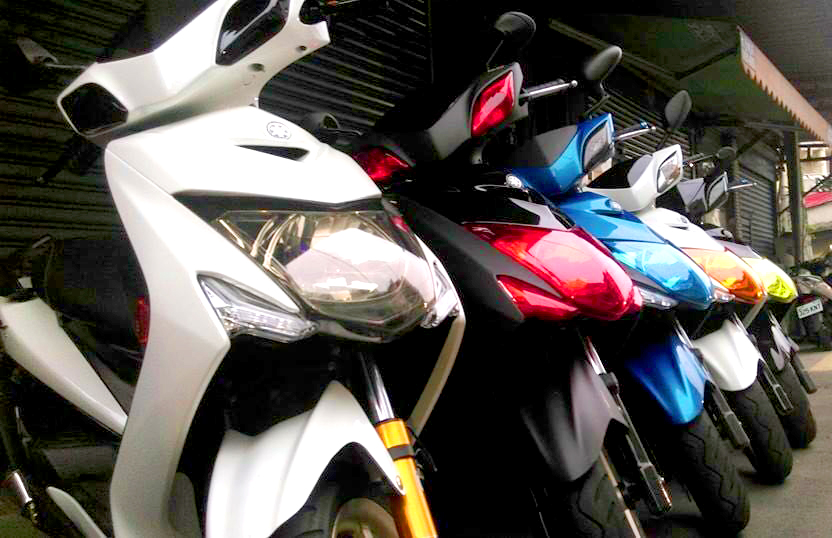 YAMAHA シグナスX 3型 ヘッドライトカバー - MOS