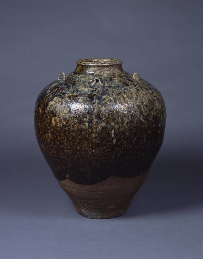 灰釉四耳壺 – 兵庫陶芸美術館 収蔵品データベース