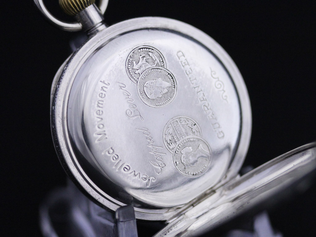 スイス製 英国ゆかりのアンティーク懐中時計 金彩模様・銀無垢 【1915
