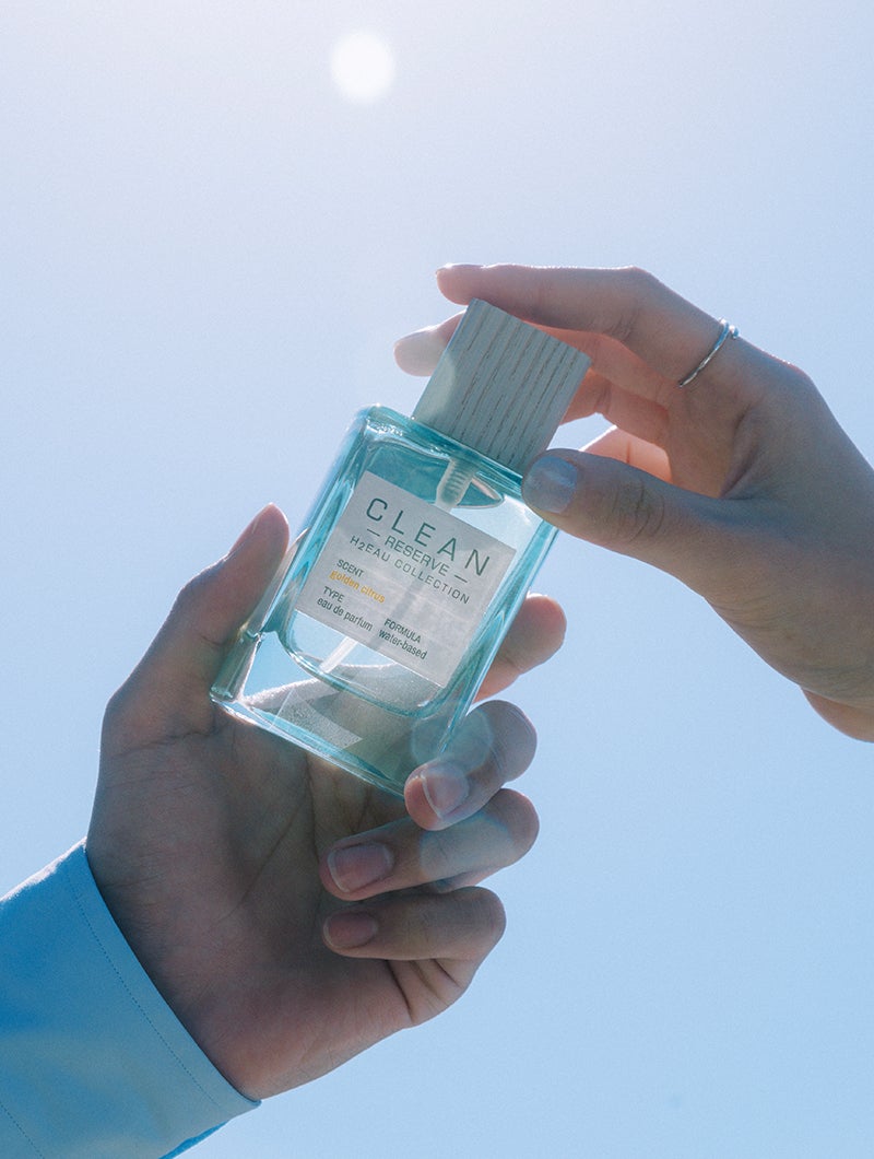 全く新しい香水体験を！ クリーン リザーブの新フレグランス「H2オー
