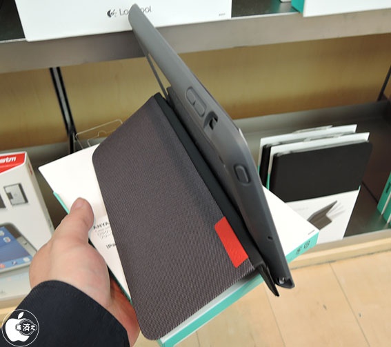 Apple Store、ロジクールの自由に角度が決まるiPad Air 2用ケース