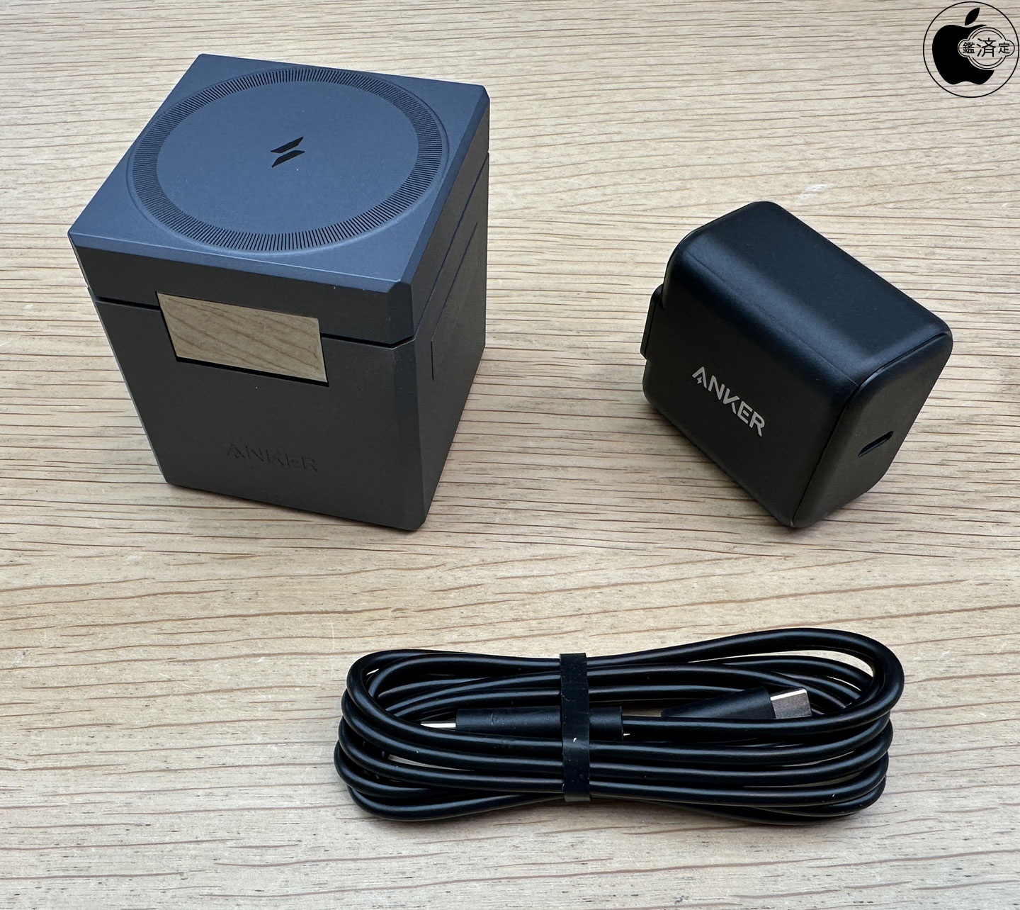 Apple Store、AnkerのiPhone、Apple Watch、AirPods対応ワイヤレス充電