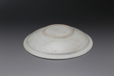 初期伊万里三菊文皿 | 商品詳細 東洋古陶磁の前坂晴天堂